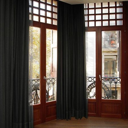 Las Ramblas Suites Барселона Екстериор снимка