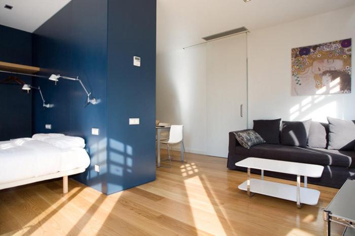Las Ramblas Suites Барселона Стая снимка