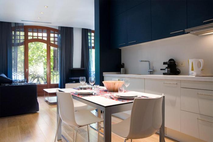 Las Ramblas Suites Барселона Стая снимка