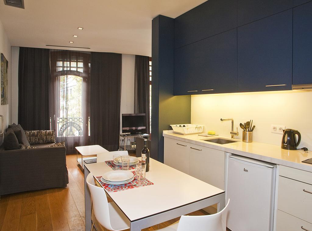 Las Ramblas Suites Барселона Стая снимка