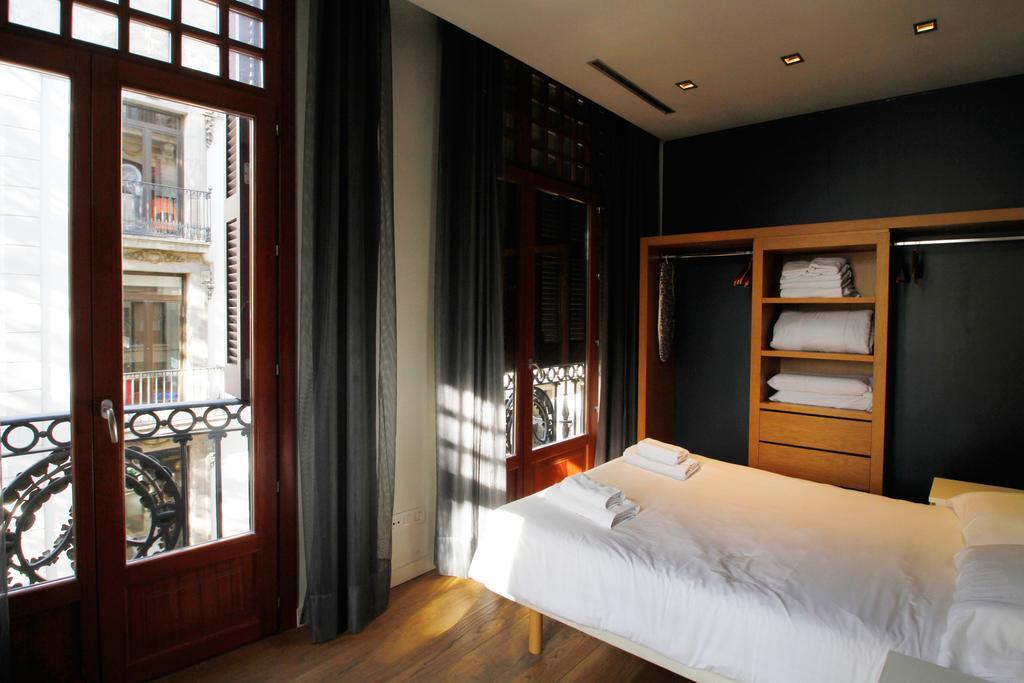 Las Ramblas Suites Барселона Екстериор снимка