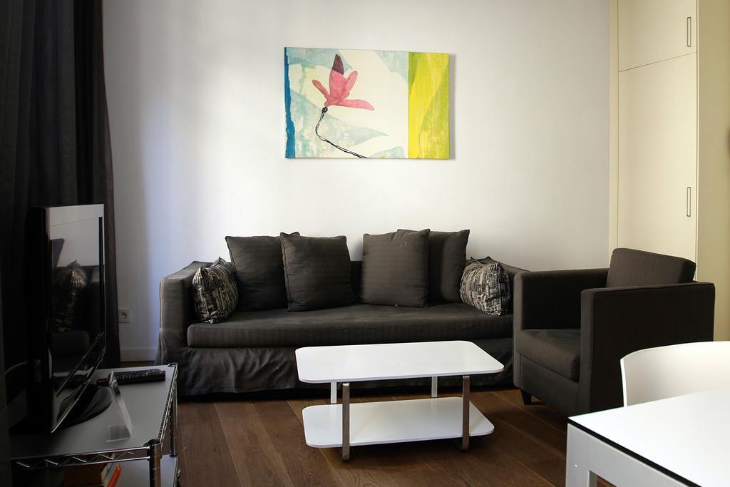 Las Ramblas Suites Барселона Екстериор снимка