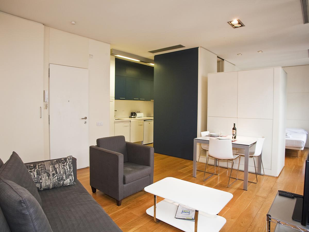 Las Ramblas Suites Барселона Стая снимка