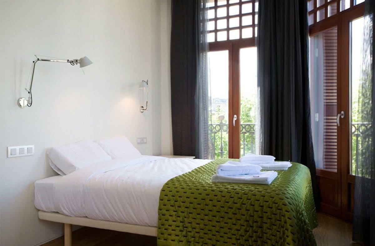 Las Ramblas Suites Барселона Екстериор снимка
