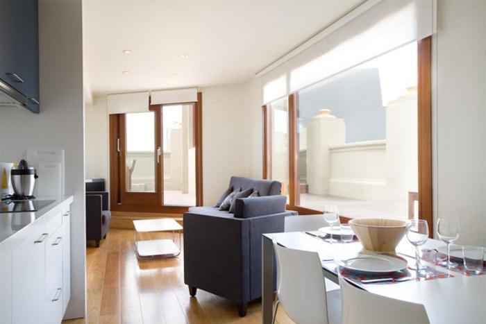 Las Ramblas Suites Барселона Екстериор снимка